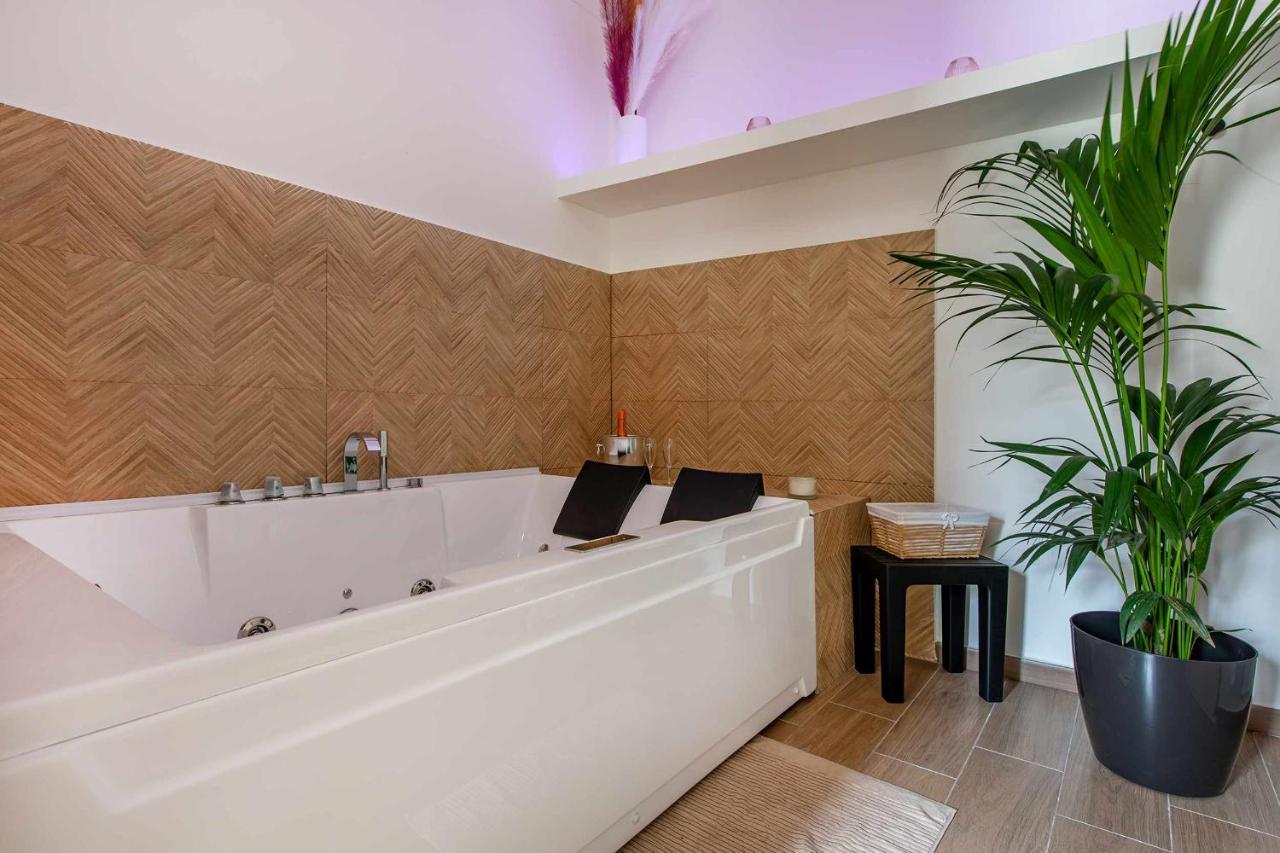 Zephir Apartments 브린디시 외부 사진